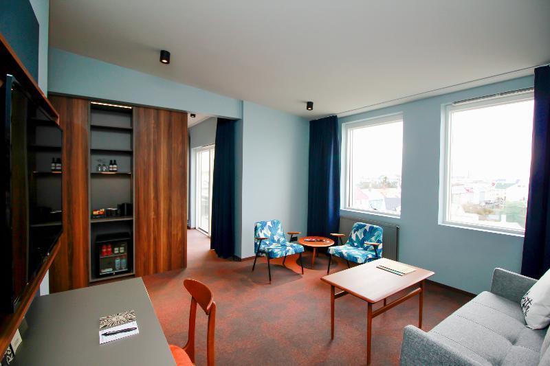 Hotell Grandi By Center 4*